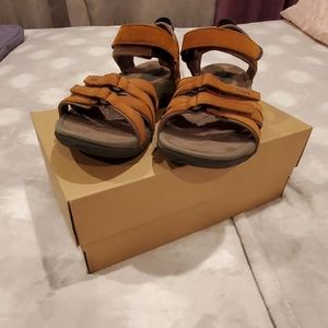 TEVA Tierra leather Sandals